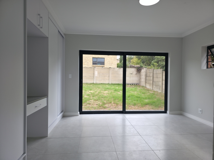 3 Bedroom Property for Sale in Wavecrest Eastern Cape